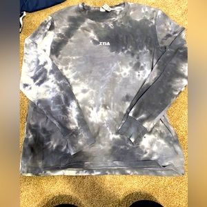 Small Zyia long sleep shirt